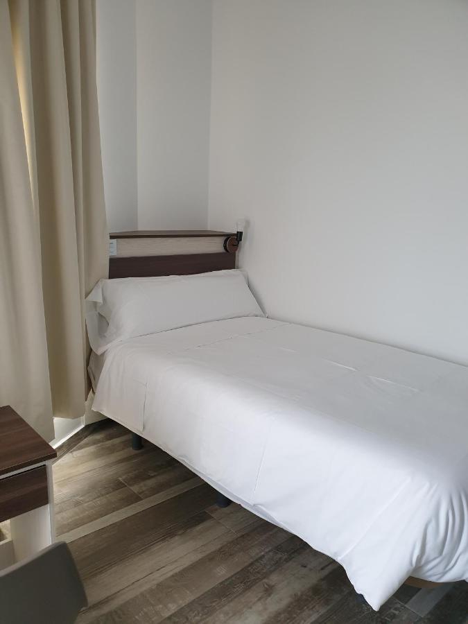 Meson Hostal La Cabana Medellín Eksteriør billede